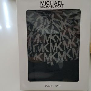 Michael Kors Scarf and Hat Set Gray and Black